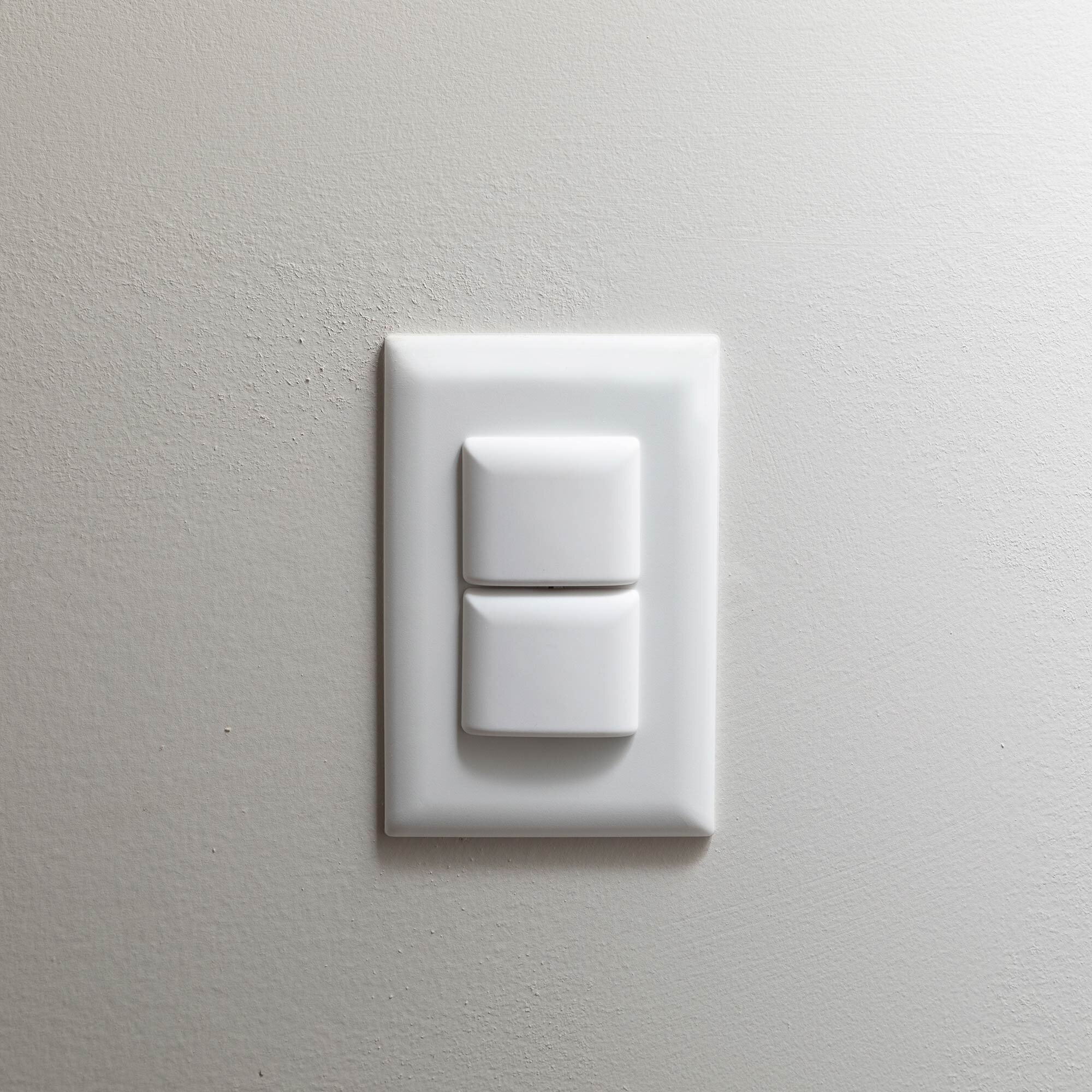 StayPut® Single Outlet Plug on both outlets