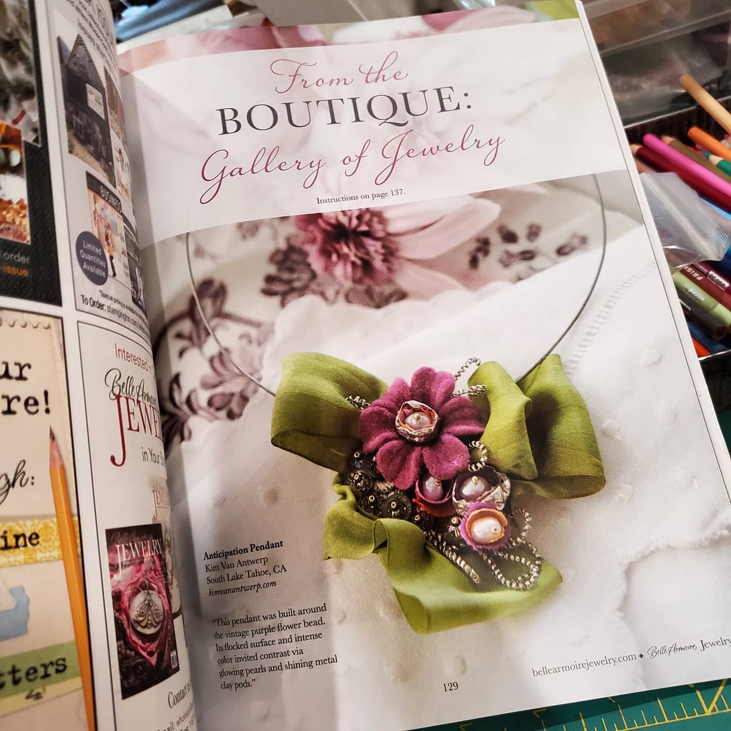 How nice! I got the front page of the Boutique section in the new #bellearmoirejewelry magazine. Thank you very much @stampington it looks lovely.

#parisvintage #parisfleamarket #frenchvintagestyle #vintagebeads #handmadejewelry #makingjewelry #mixe