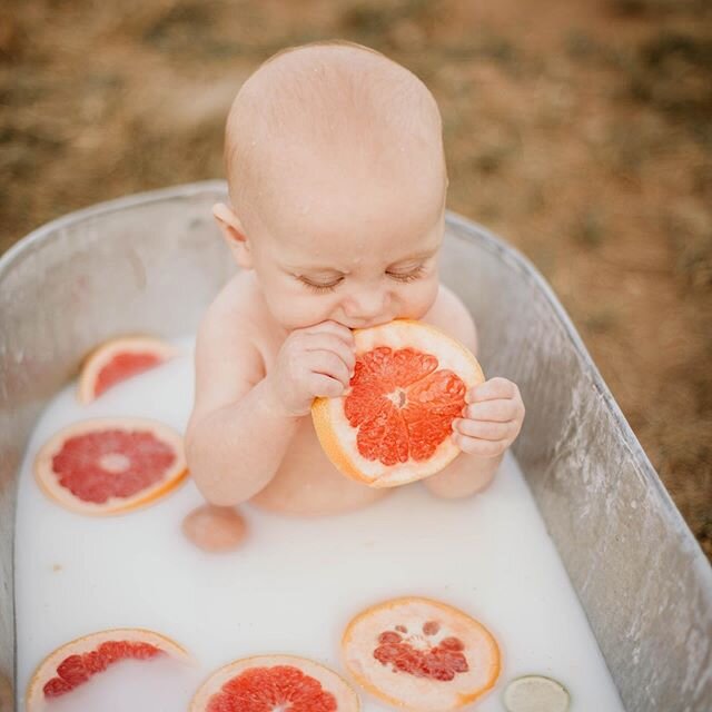 throwback to summer milk baths. I&rsquo;m ready to try a floral milk bath in the spring!  do any of your babies like sour foods?! Mine will pucker her lips and make a sour face with allll foods EXCEPT for sour!! We&rsquo;ve done grapefruit, lemon and