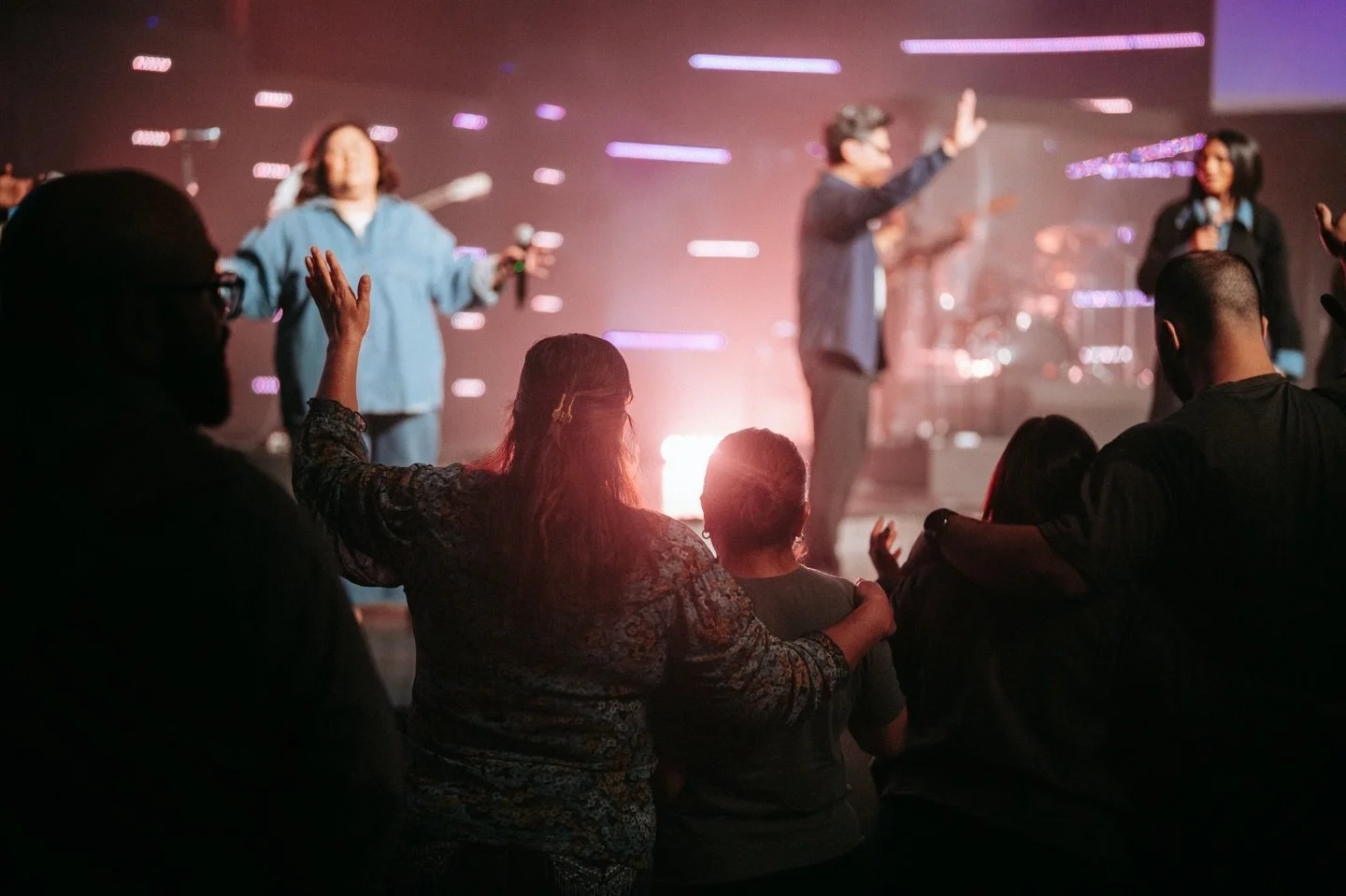 No hay palabras para describir lo que pas&oacute; anoche&hellip;
pero corazones fueron tocados, vidas fueron marcadas, y la presencia de Dios se hizo sentir. ❤️&zwj;🔥