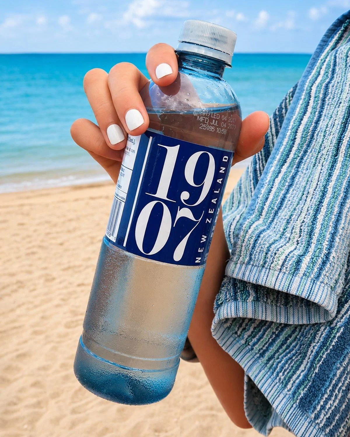 1907 New Zealand Artesian Water_500ml_Beach.jpg