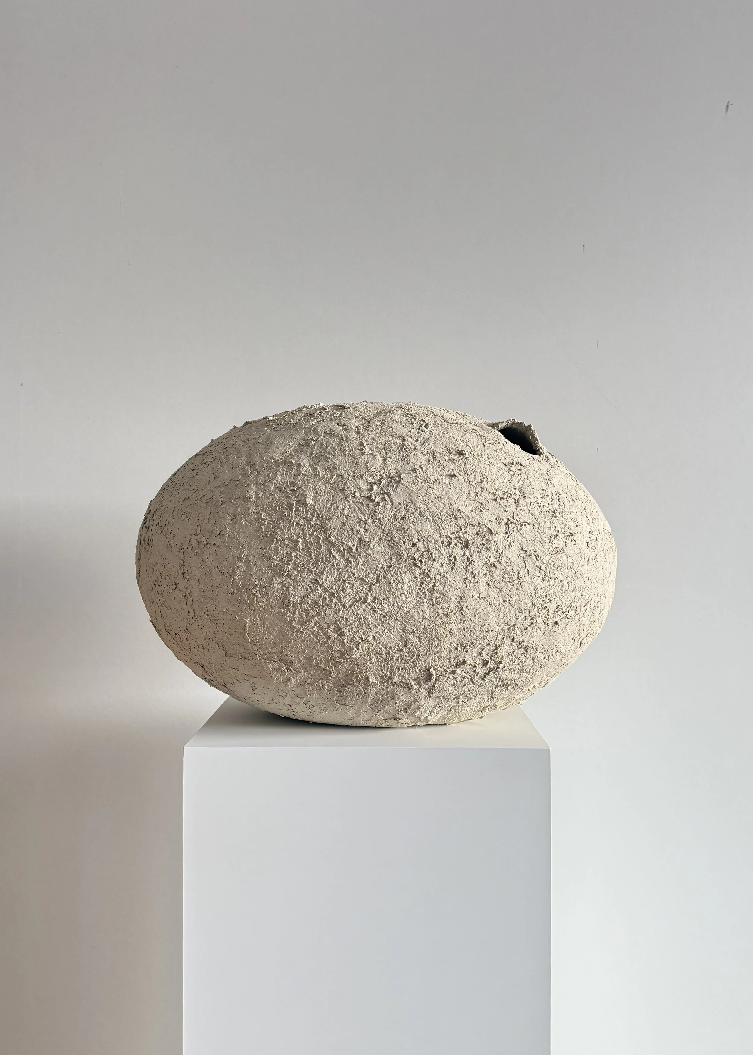 Grit 2 | Vessel | Laura Pasquino