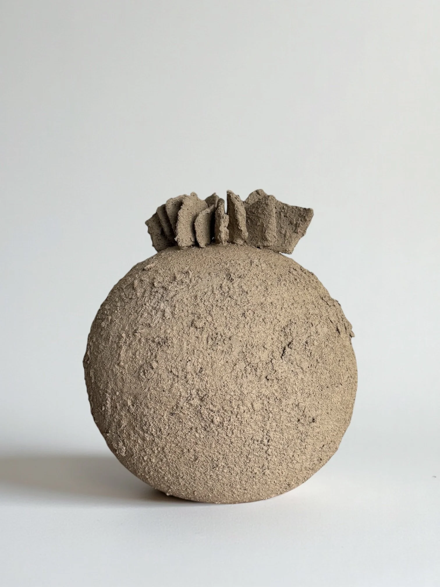 Crest 9 | Vessel | Laura Pasquino