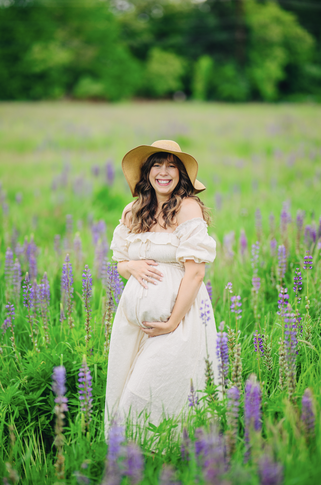 Lupine Wildflower Field Maternity Photoshoot at Van Lierop Park | Washington State Outdoor Portraits