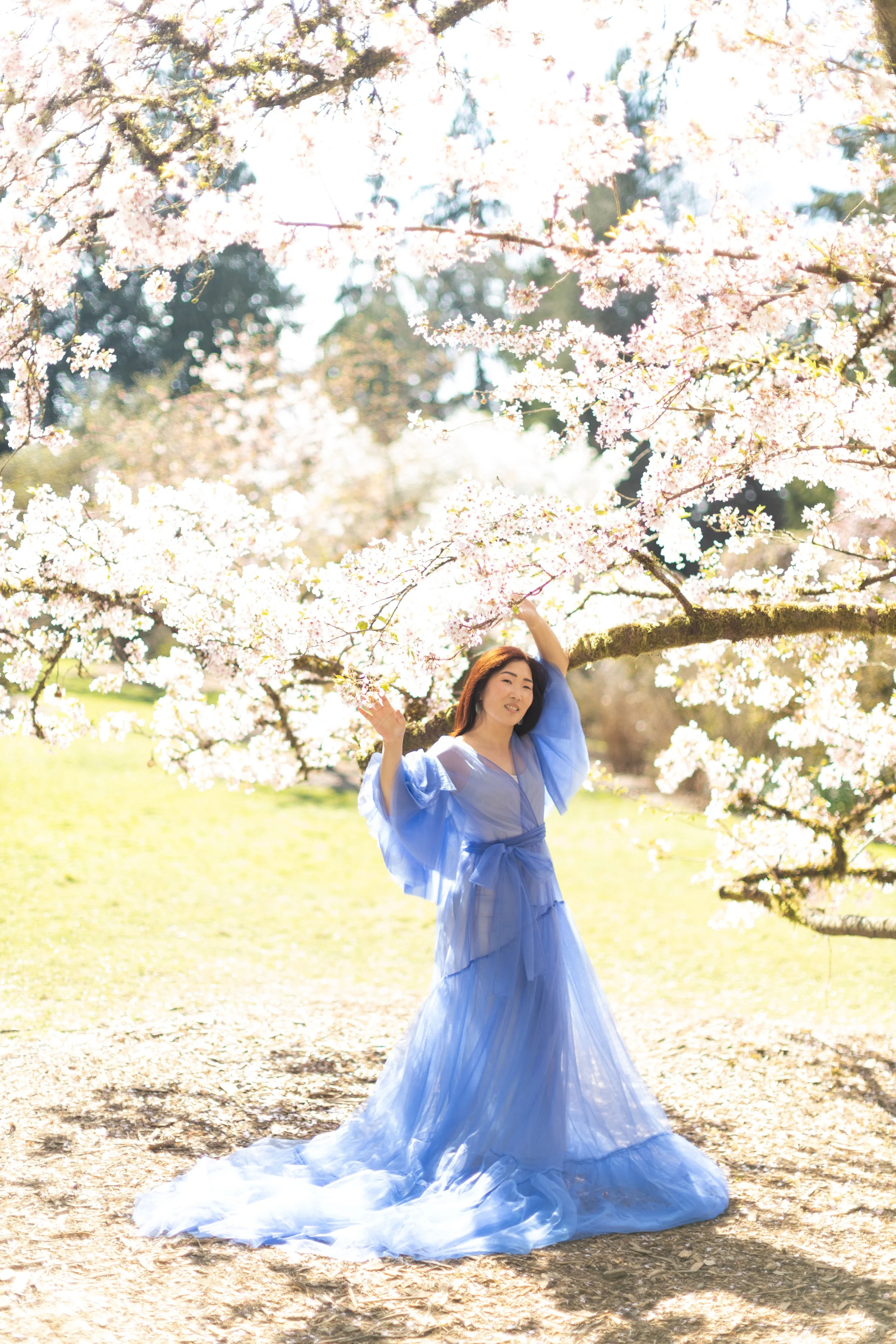 A raw, overexposed portrait in direct sunlight showing a blown-out background and harsh highlights without an ND filter.