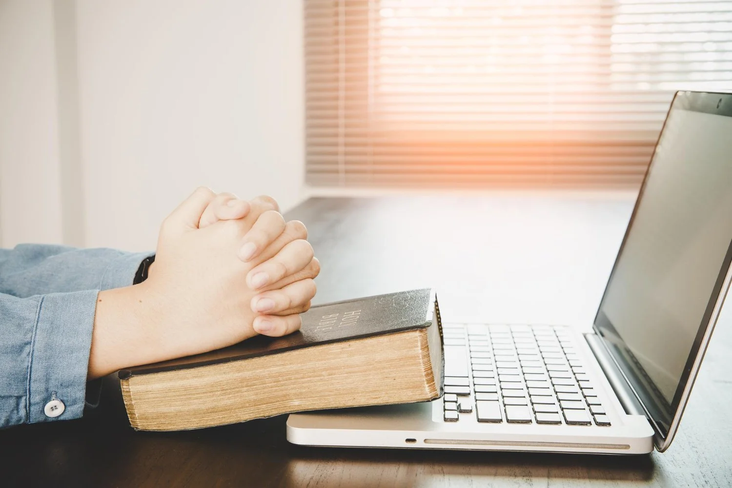 Why Online Church Services for Non Denominational Christians Matter