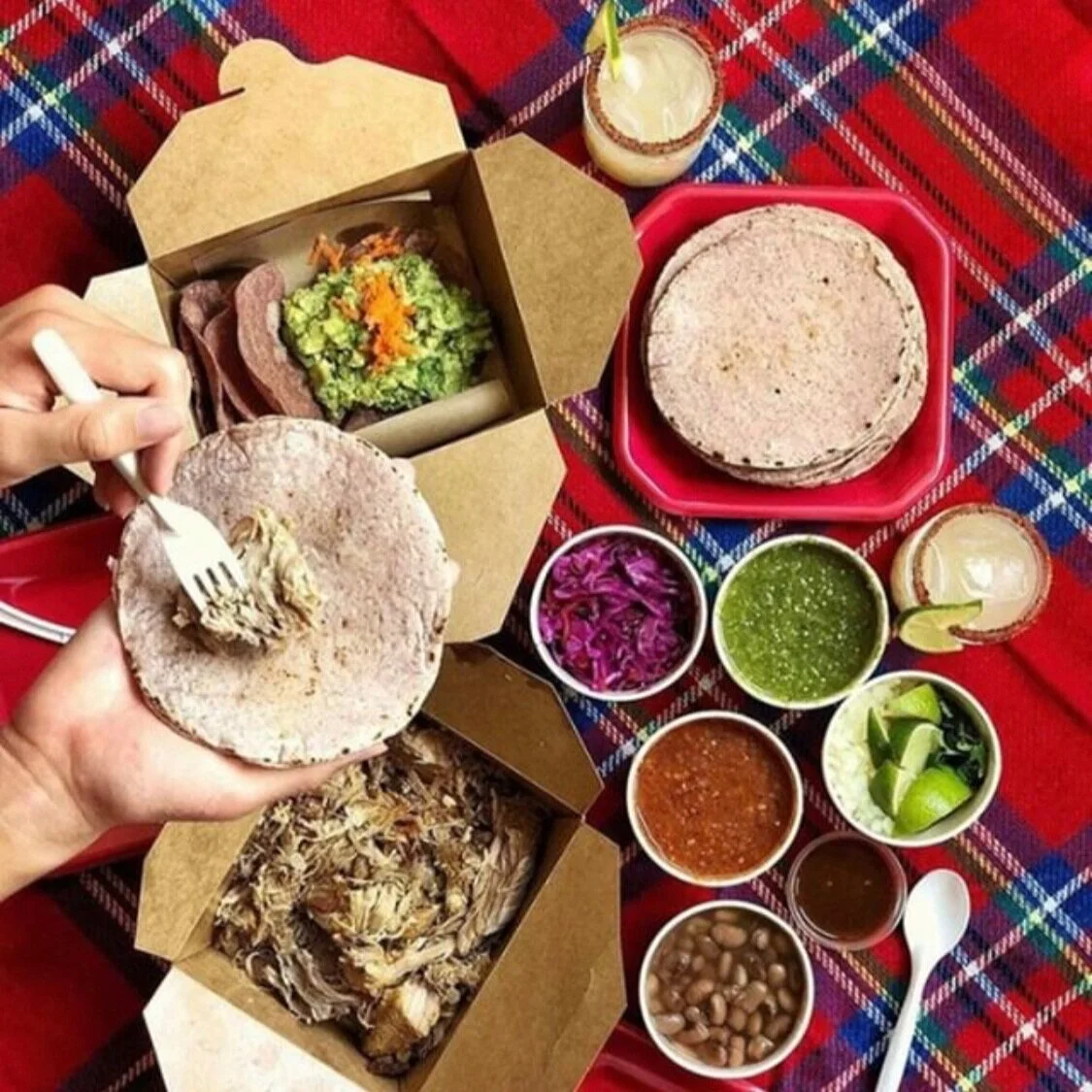 Let’s Dine OutSide