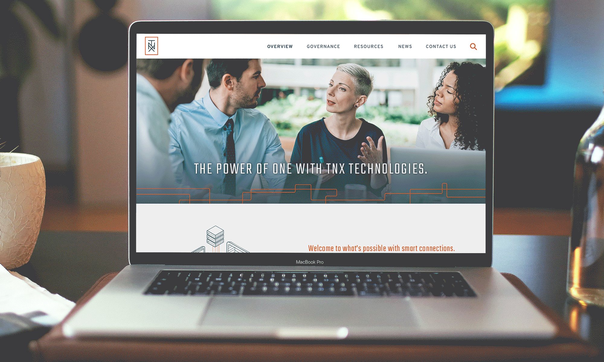 TNX-website-Free-Macbook-Pro-Mockup-PSD-2018.gif