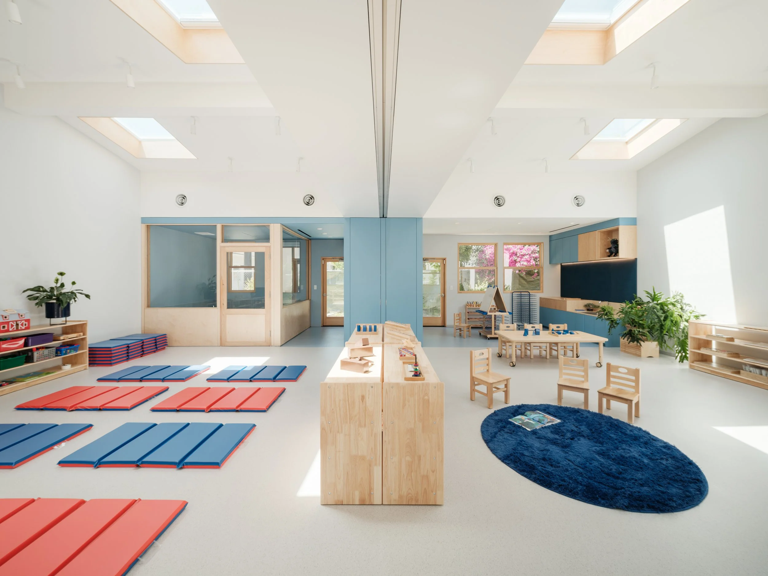 Japanese Institute of Sawtelle - Classroom