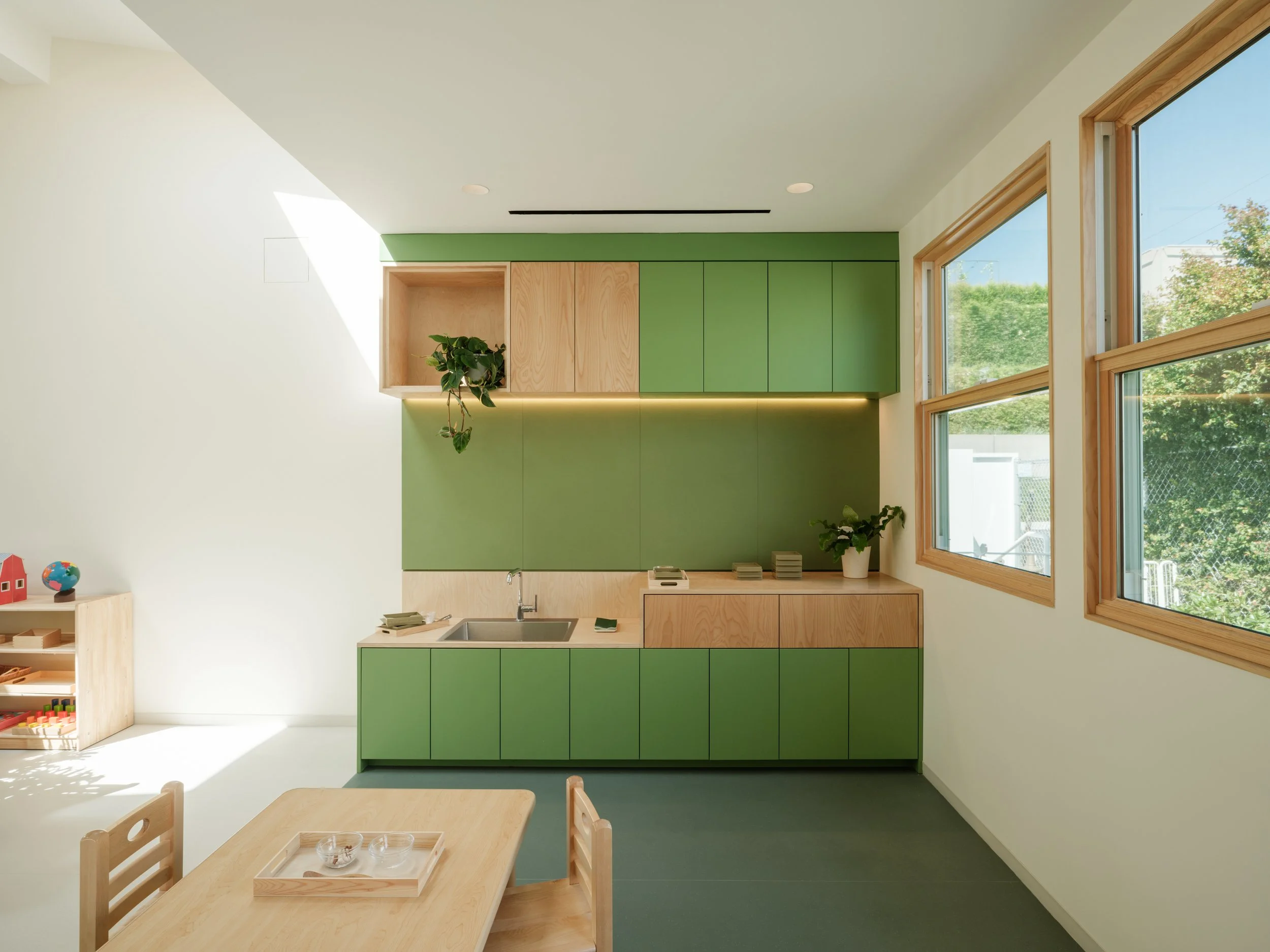 Japanese Institute of Sawtelle - Classroom