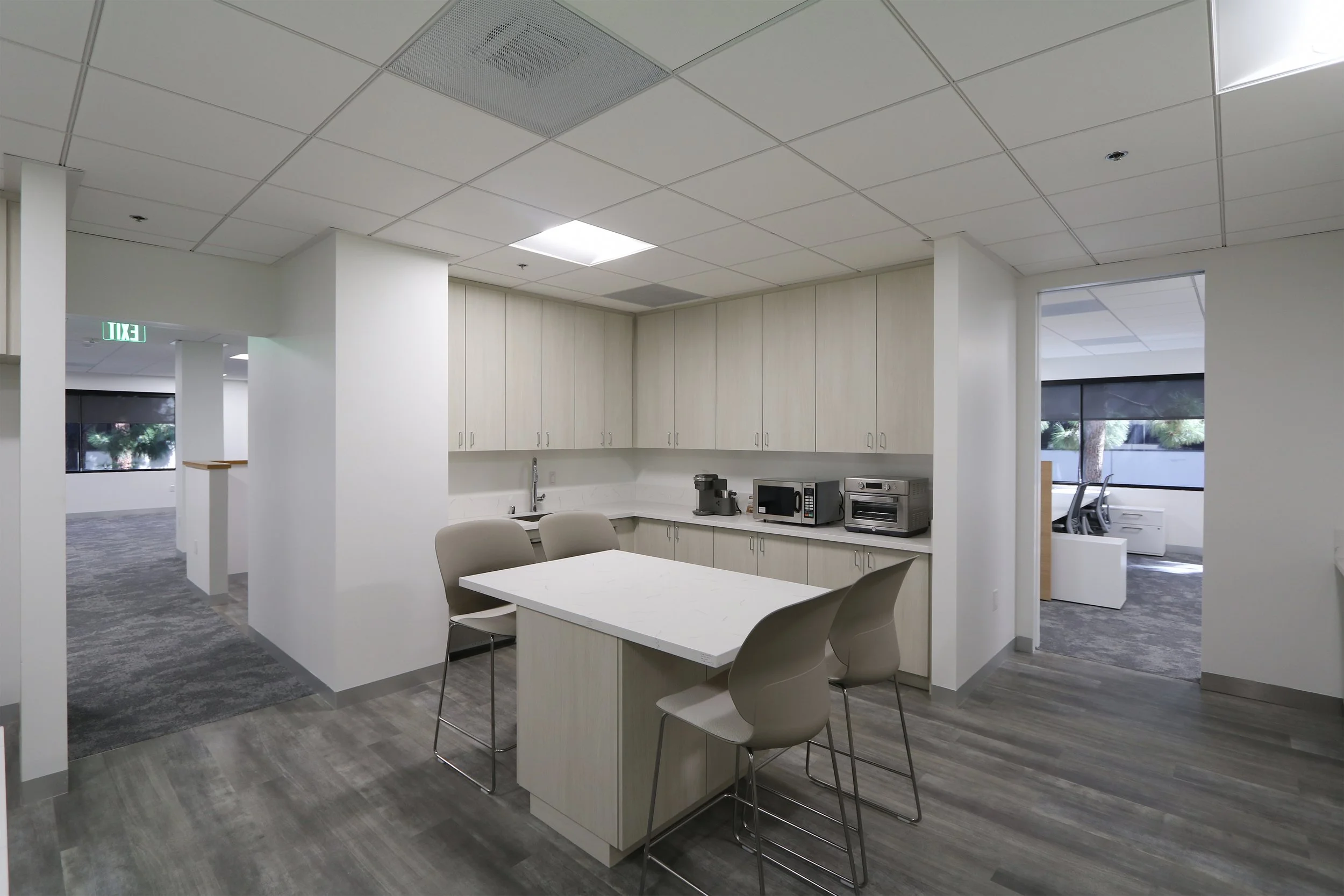 JFE Shoji - Lunchroom