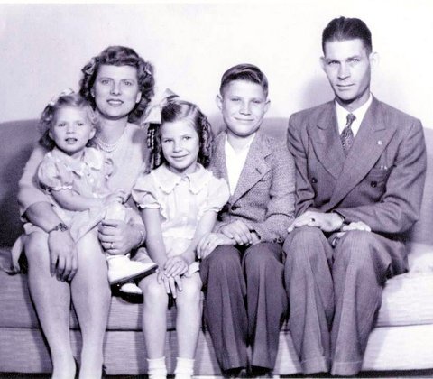 Louise &amp; Howard Bryce and Family - 1944