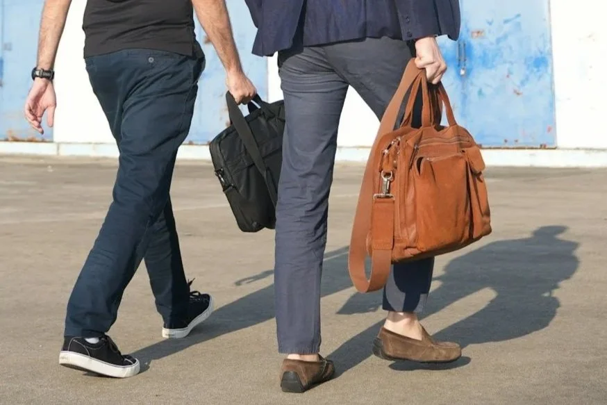 Why one-sided habits can lead to aches and pains