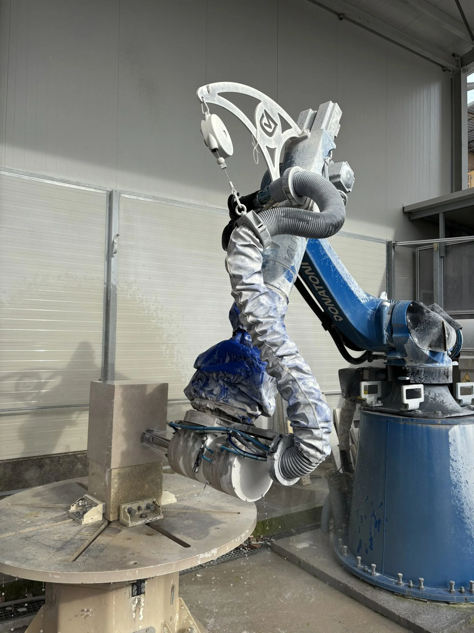 FLUID STONE  VLAD TENU  CERESER_MAKING OF 21_HD.jpg