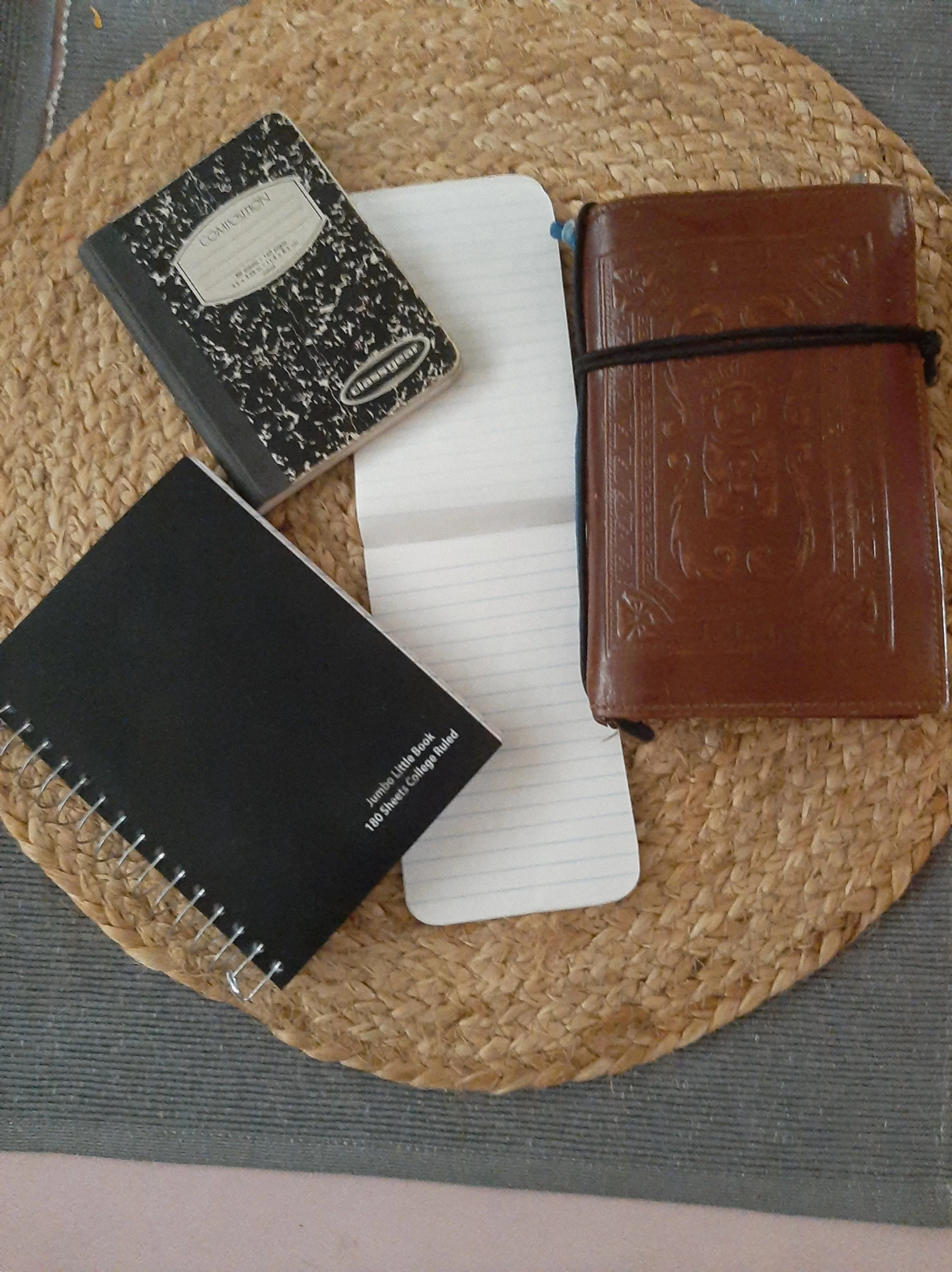 various types of pocket notebooks.