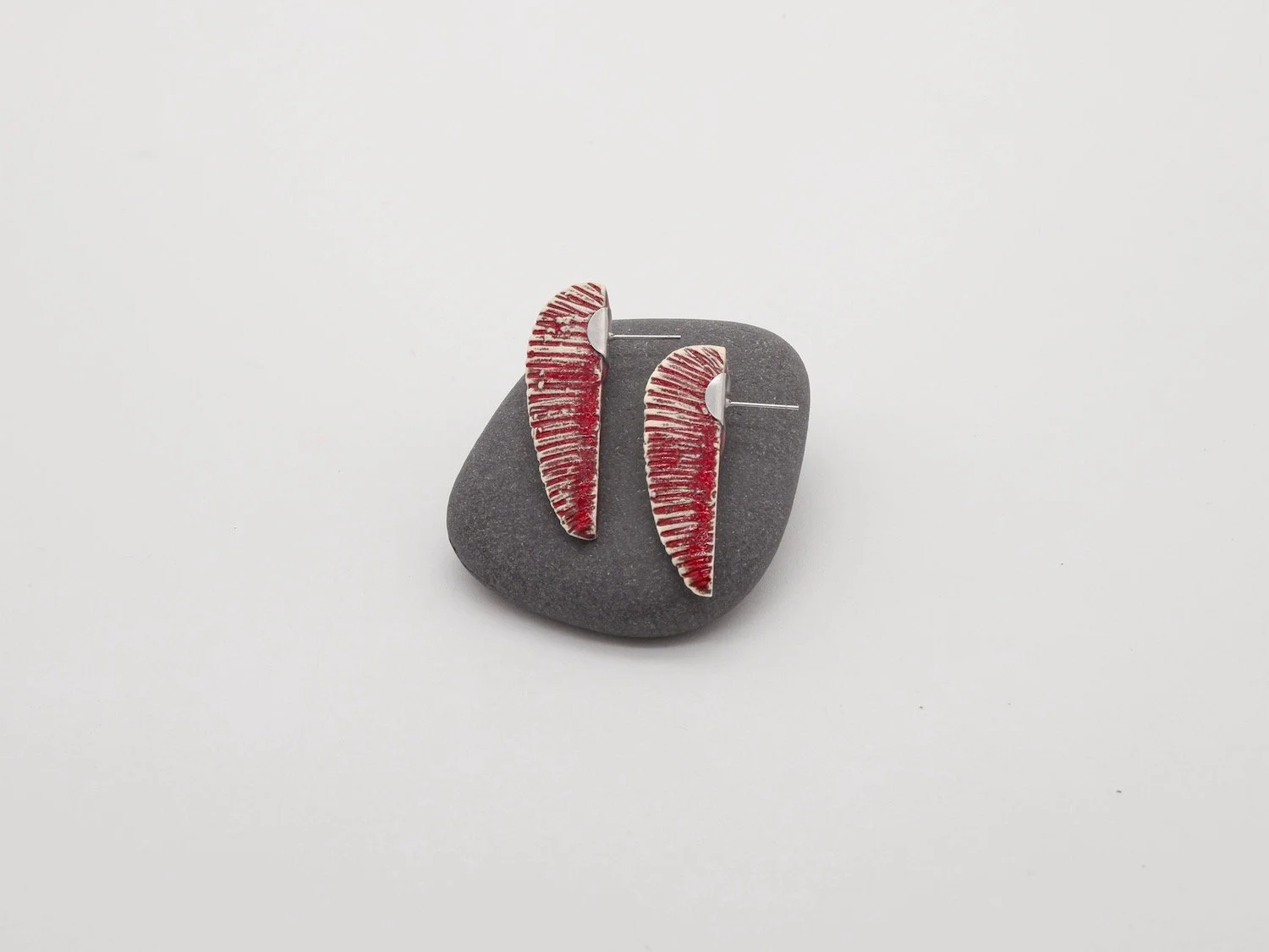 Brincos lamina vermelho L.jpeg