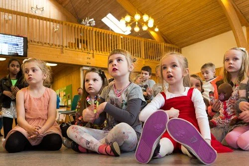 Sunnudagsskúlin byrjar aftur 13. sep.