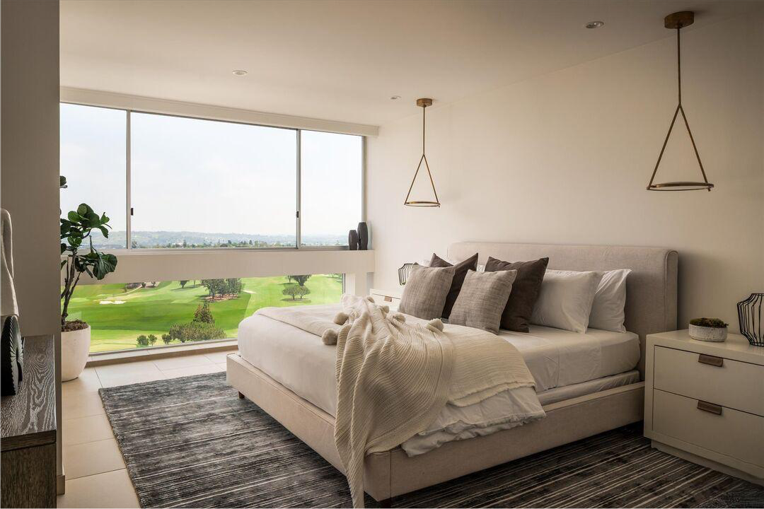 LOS ANGELES CONDO PRIMARY 2.png