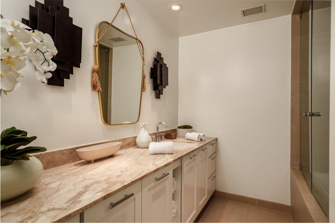 LOS ANGELES CONDO PRIMARY BATH.png