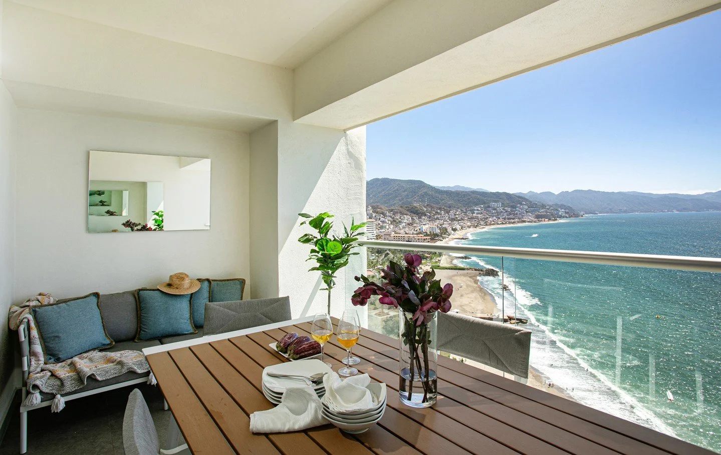 FINE-TUNING FOREVER: Design is never just one-and-done—it’s about evolving with your personal tastes and changing lifestyle.
Post-Reveal, we tackled the owners punchlist -added more cushions to the cozy terrace, upgraded mirrors and fin