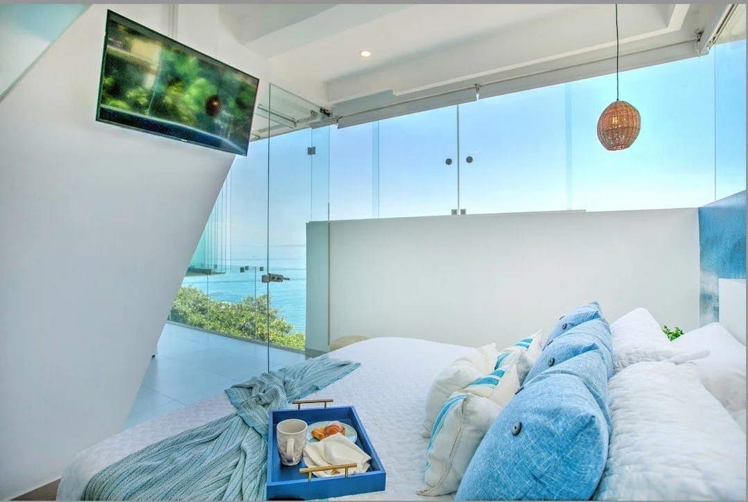 🌅 WOKE UP LIKE THIS: Because your arrival in paradise should be perfect — but your first morning should be unforgettable.
For some, it’s lingering in the primary suite, where every luxury detail feels designed just for you.
For others,