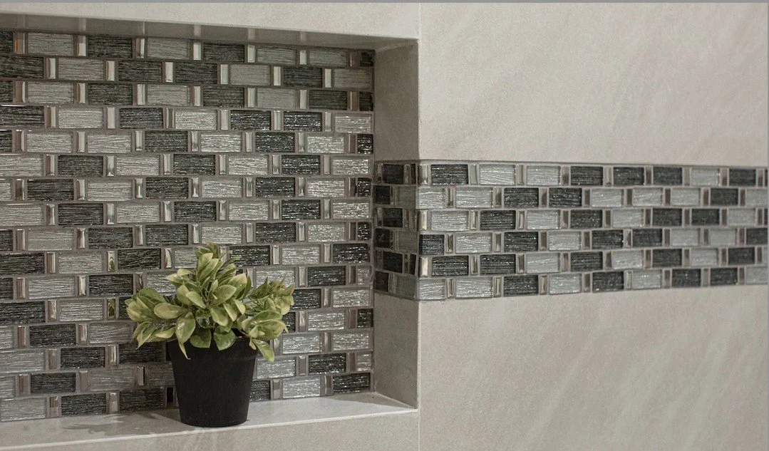 BATH TIME YOUR WAY: What goes into a full-scale bathroom renovation? Measures on measures on measures. Every detail and angle is measured. Every centimeter matters!
Here's what these penthouse renovators identified as must haves:
✔️Expand and extend