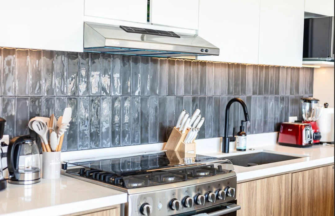 🖤 CASE STUDY: Midcentury Meets Moody Masculine

&quot;What happens when timeless Midcentury style meets a bold, Moody Masculine aesthetic? You get a masterclass in transformation &mdash; and a portfolio-building success story imagined by owners and 