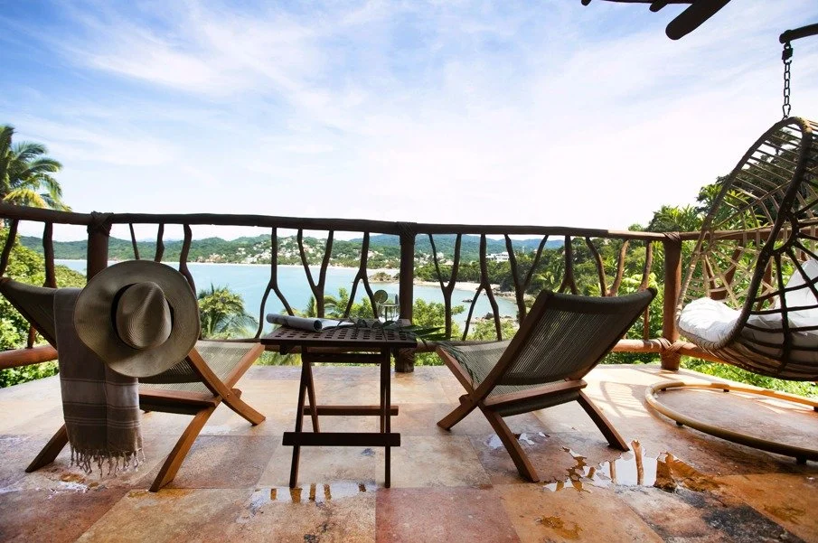 JUNGLE VIBES, OCEAN SOUNDS: THE SERENE ESCAPE 🐕🌊

The final product is the perfect serene escape where I can relax by the infinity pool after trail running with my Labradors...aka my boys! CRATE delivered the vision: a home where luxury means space