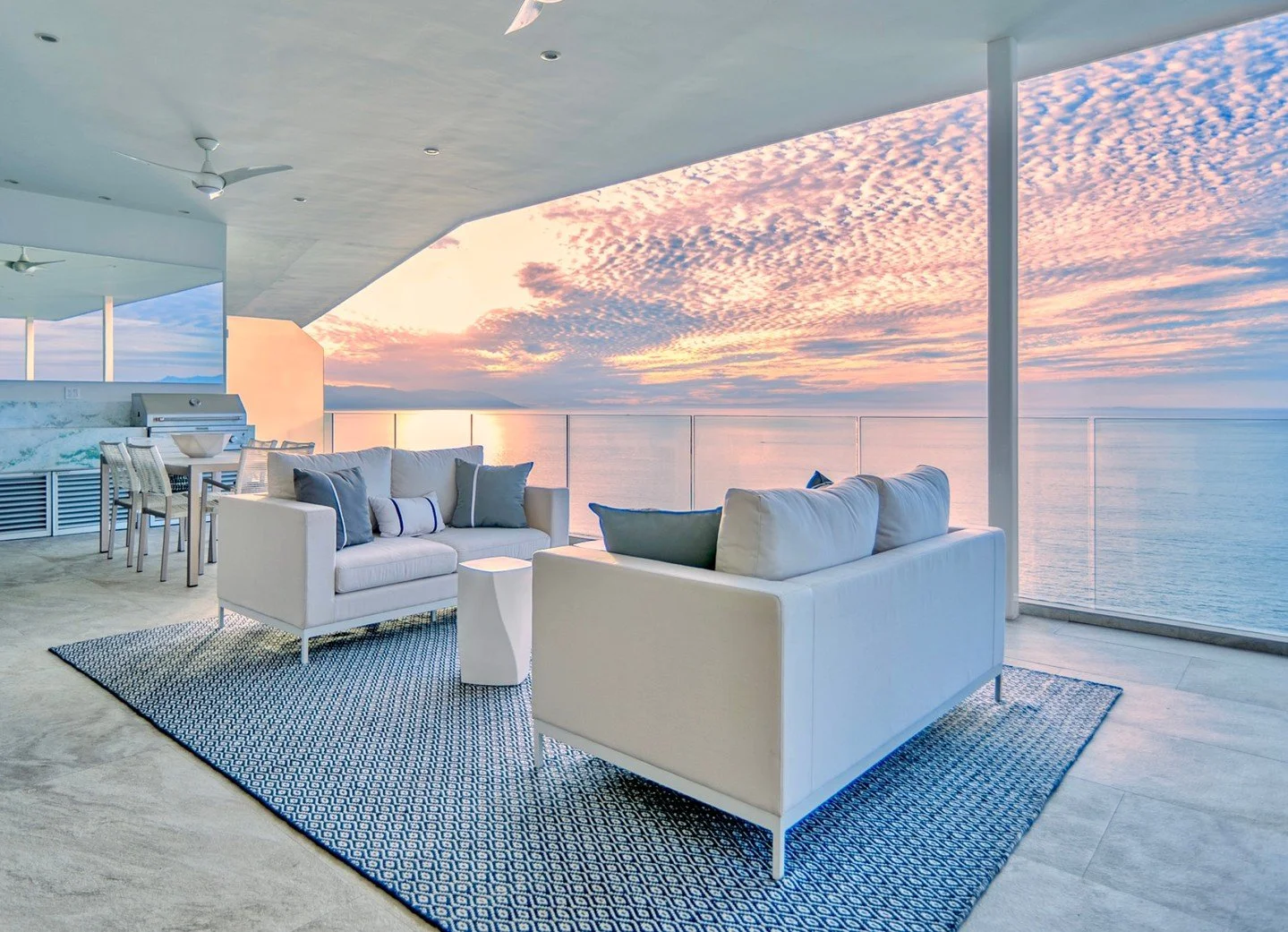 MARKET MONDAY: Your Top 3 Picks for a Vacation Home or Residency

🏠 When it comes to investing in a vacation home or establishing a second or third residency, what amenities top your list?  Coastal destination, proximity to airports and financial fr