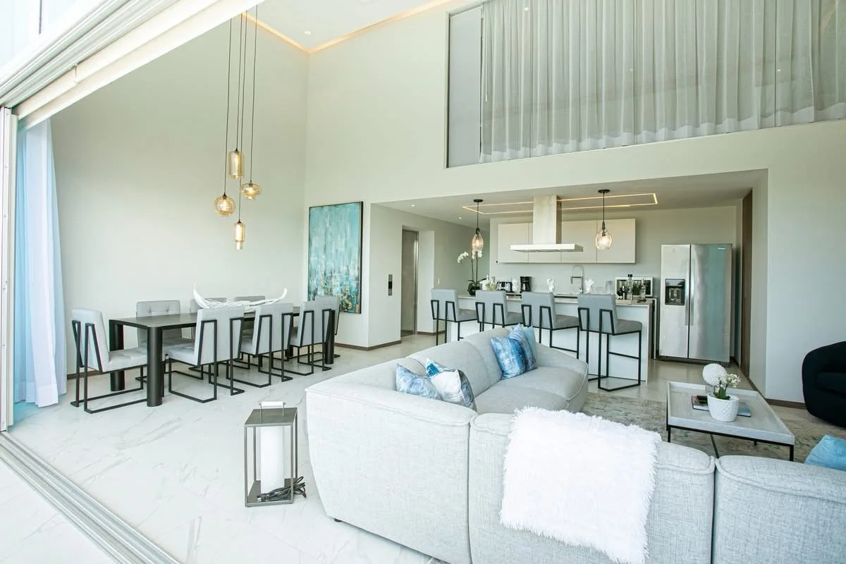 MARKET MONDAY:  How These Investors Designed at a Distance

Some vacation homes are beautiful.
Some are profitable.
The best ones do both.

When our Chicago-based clients purchased their oceanfront penthouse in Nuevo Vallarta MX, they wanted a luxury