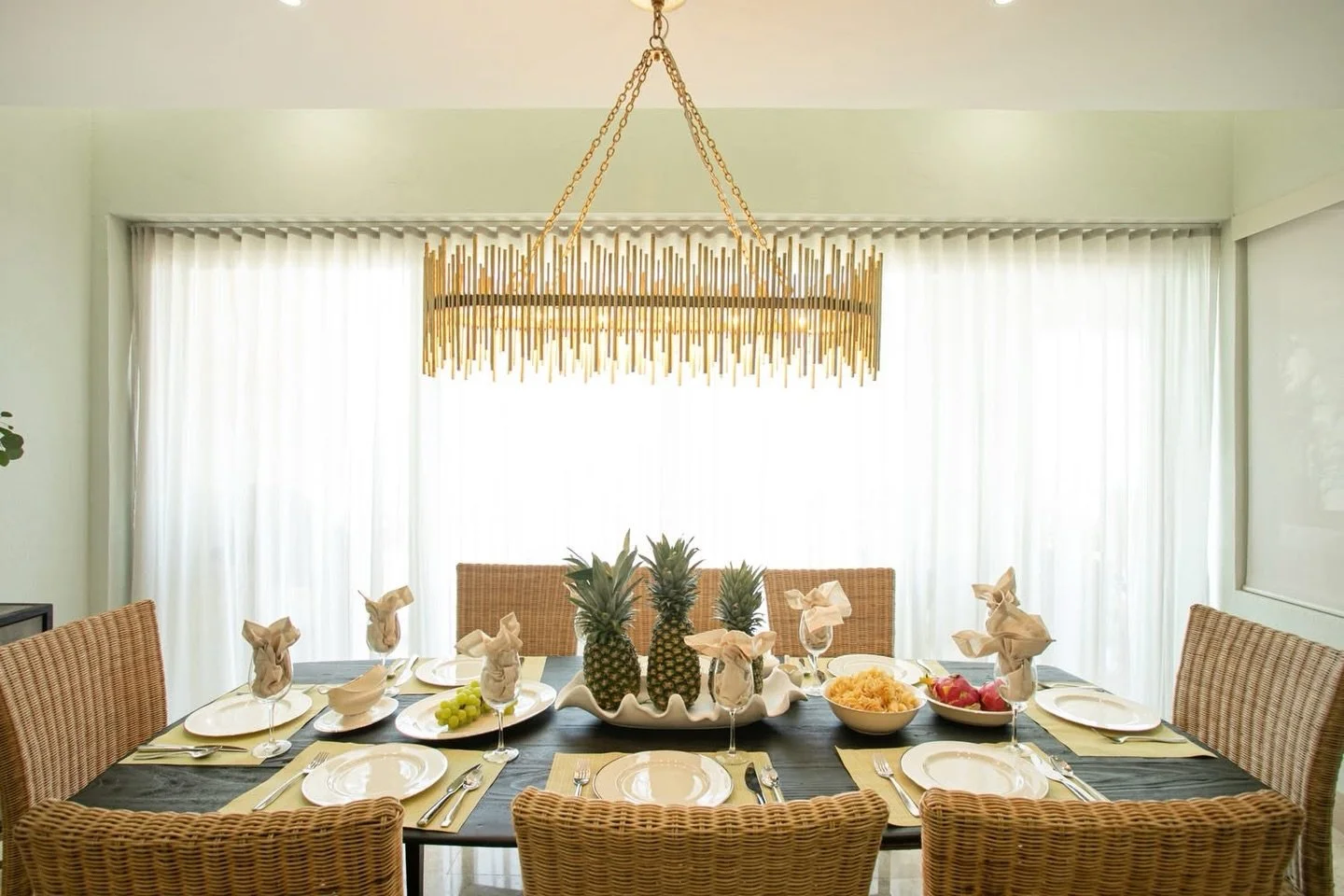 🍃CELEBRATING SEMANA SANTA | The Tradition of Belonging

Semana Santa, Passover, and Easter each carry their own beautiful traditions, yet all share something timeless: the meaning of home, the gathering of loved ones, and a deep sense of belonging.
