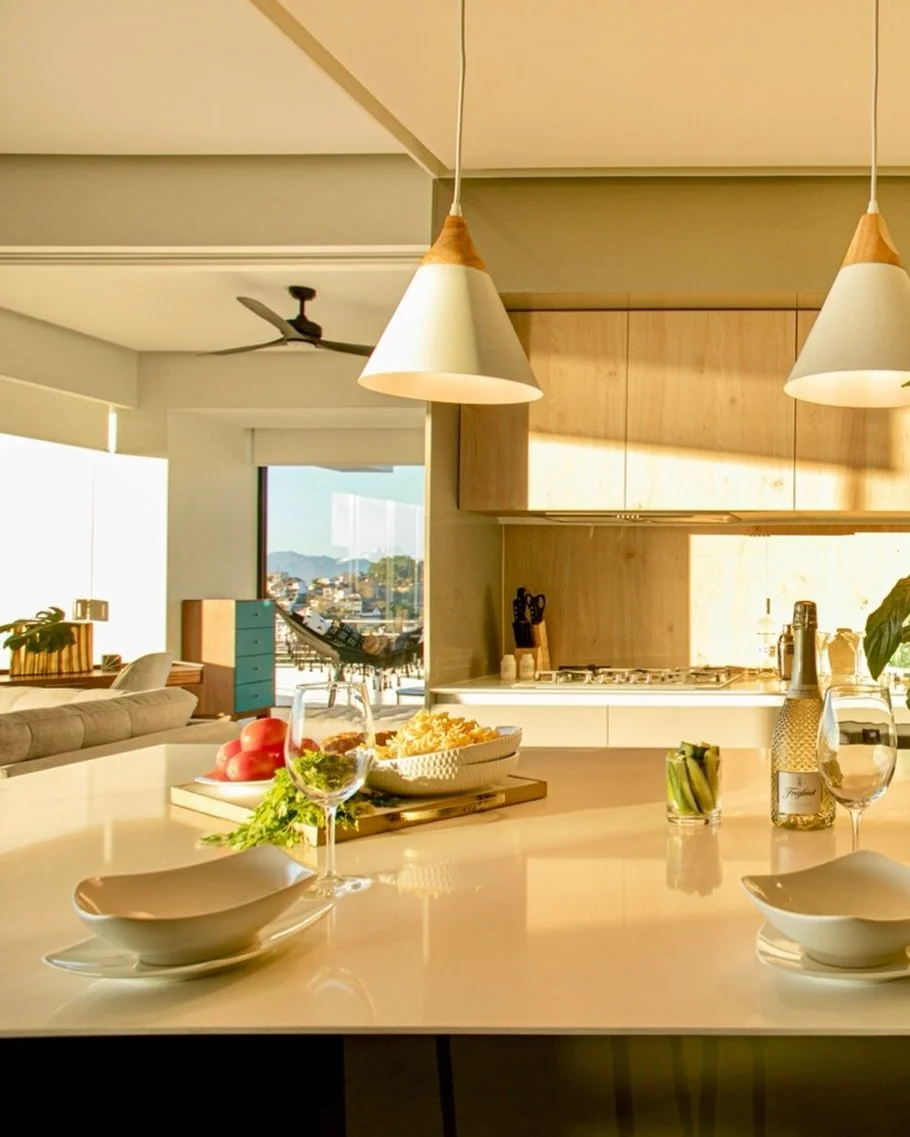 CASE STUDY SUNDAY: A Double Unit in Mexico Serves as Luxury Home and Hospitality Hub for NYC Investors

How two young New York investors combined their vision, lucky timing and full-scope execution to create a standout residence at SOHO Residences in