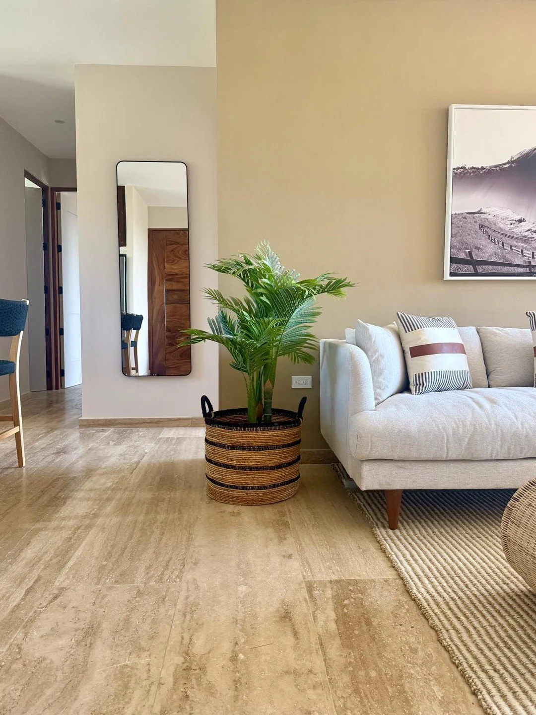 IN THEIR WORDS:

&ldquo;It looks incredible. These new owners will be beyond ecstatic and I&rsquo;m certain the professional design aesthetic will bring in the rentals!&rdquo;
LAM, Sayulita Realtor

Putting the finishing touches on this new construct