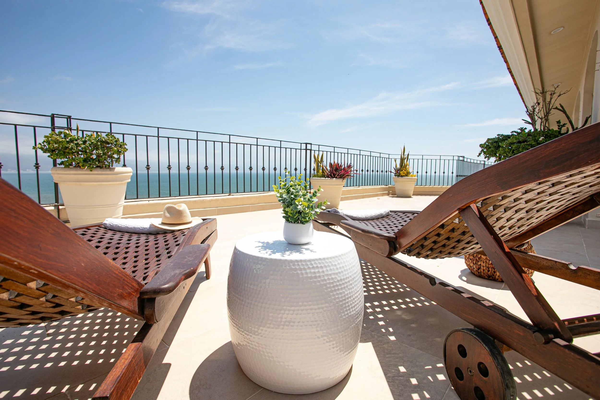 CRATE Interiors is the only truly turnkey design and furnishing solution for North American investors in Mexico.