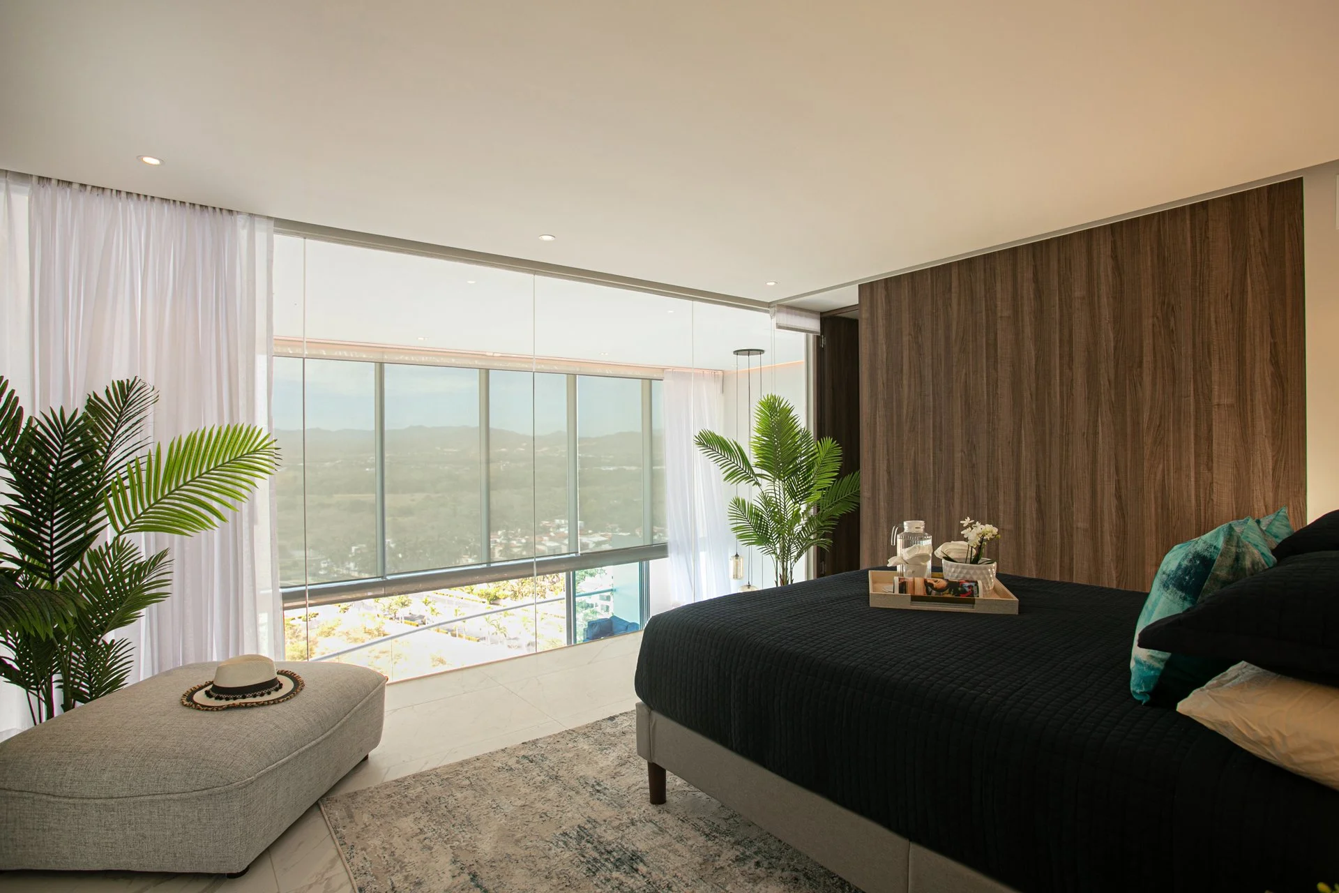 Every guest en suite is a pampering retreat complete with hotel grade mattresses, hospitality linens and every pampering amenity.