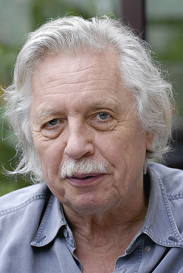 Friedhelm Döhl †