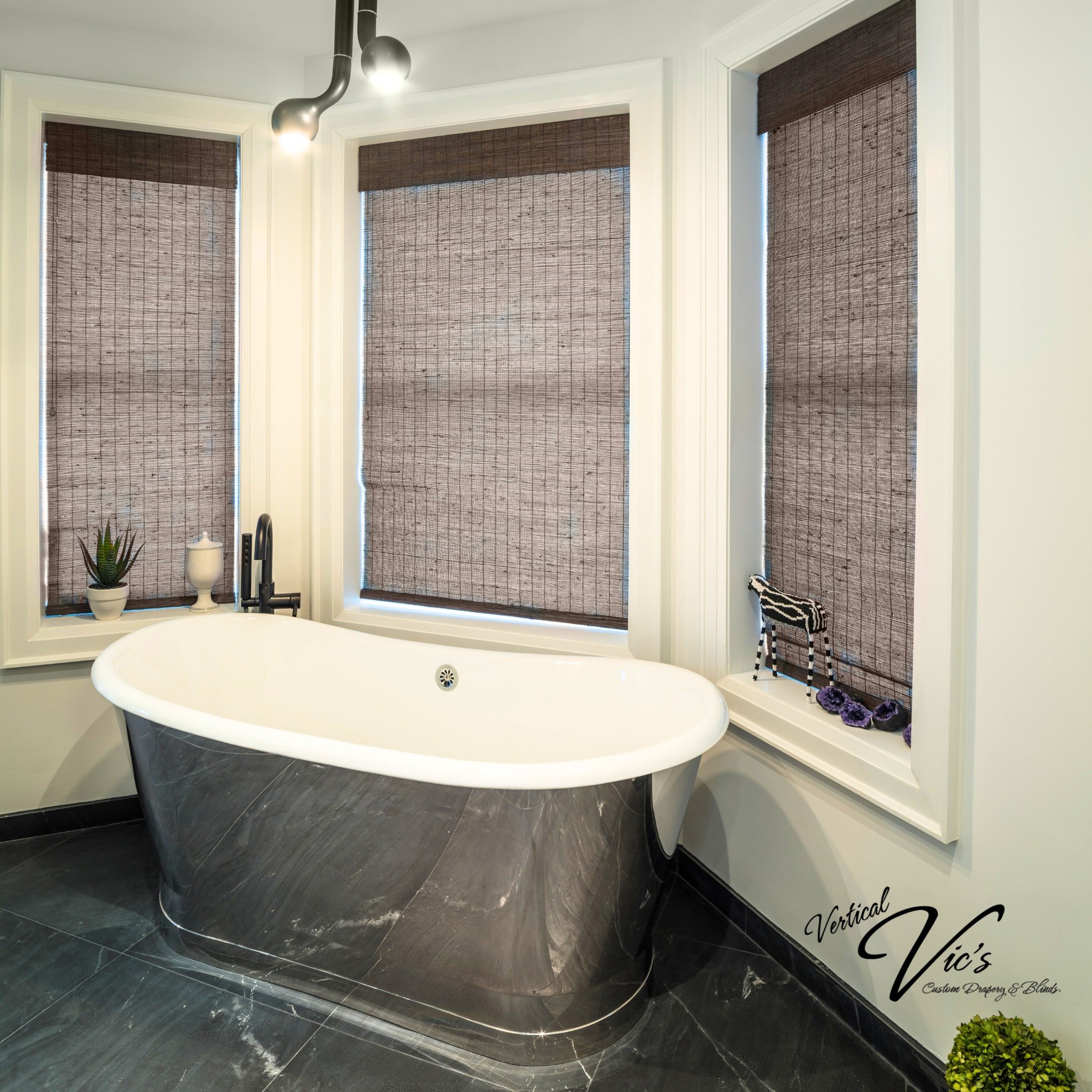 Transform your space effortlessly with our tailored window coverings! 🏡 Whether you're into minimalist chic or cozy vibes, we've got you covered. Let us bring your vision to life with our wide selection of stylish options. Say goodbye to bland windo