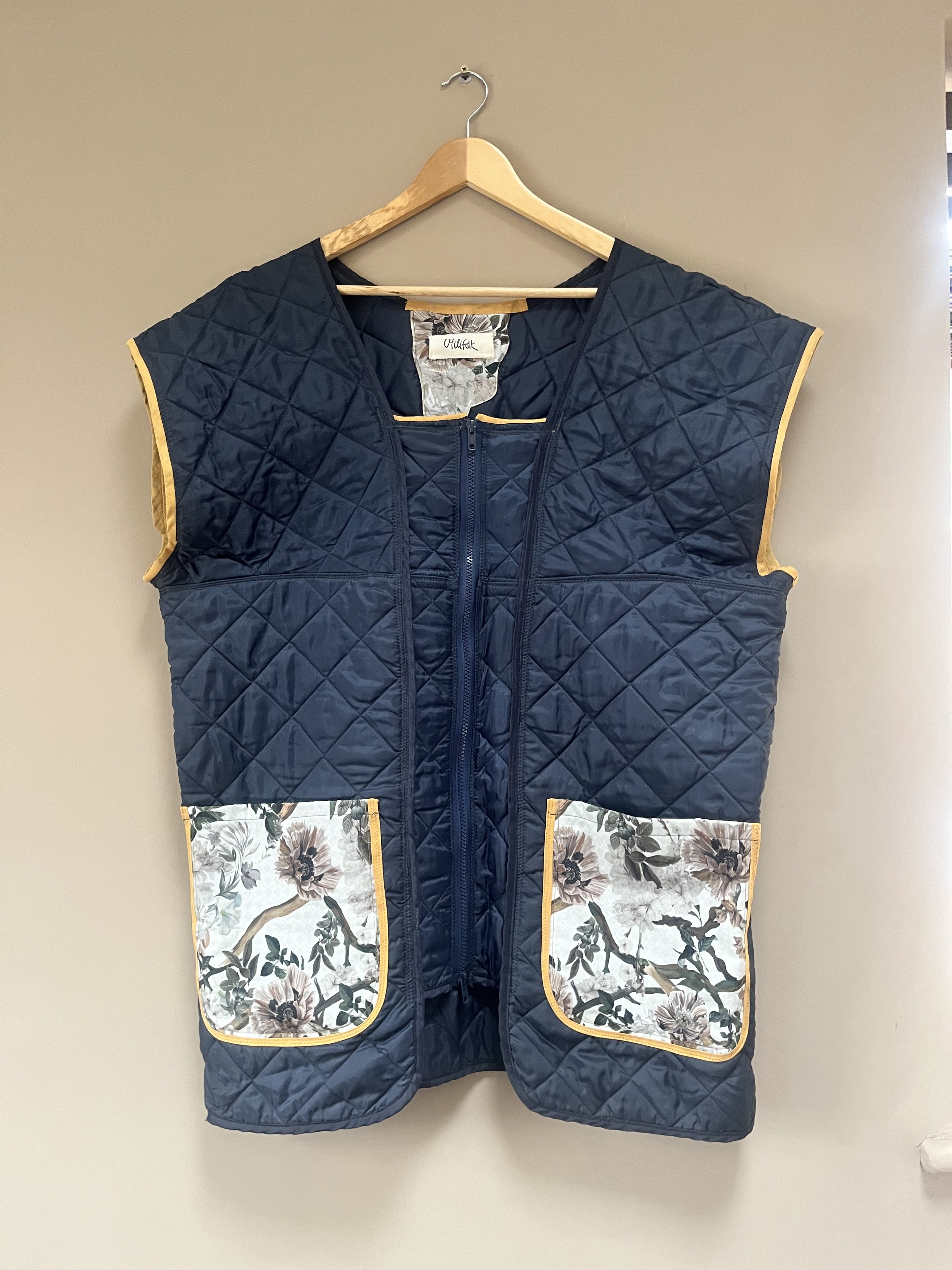 UF 0001 GIlet from liner.jpg