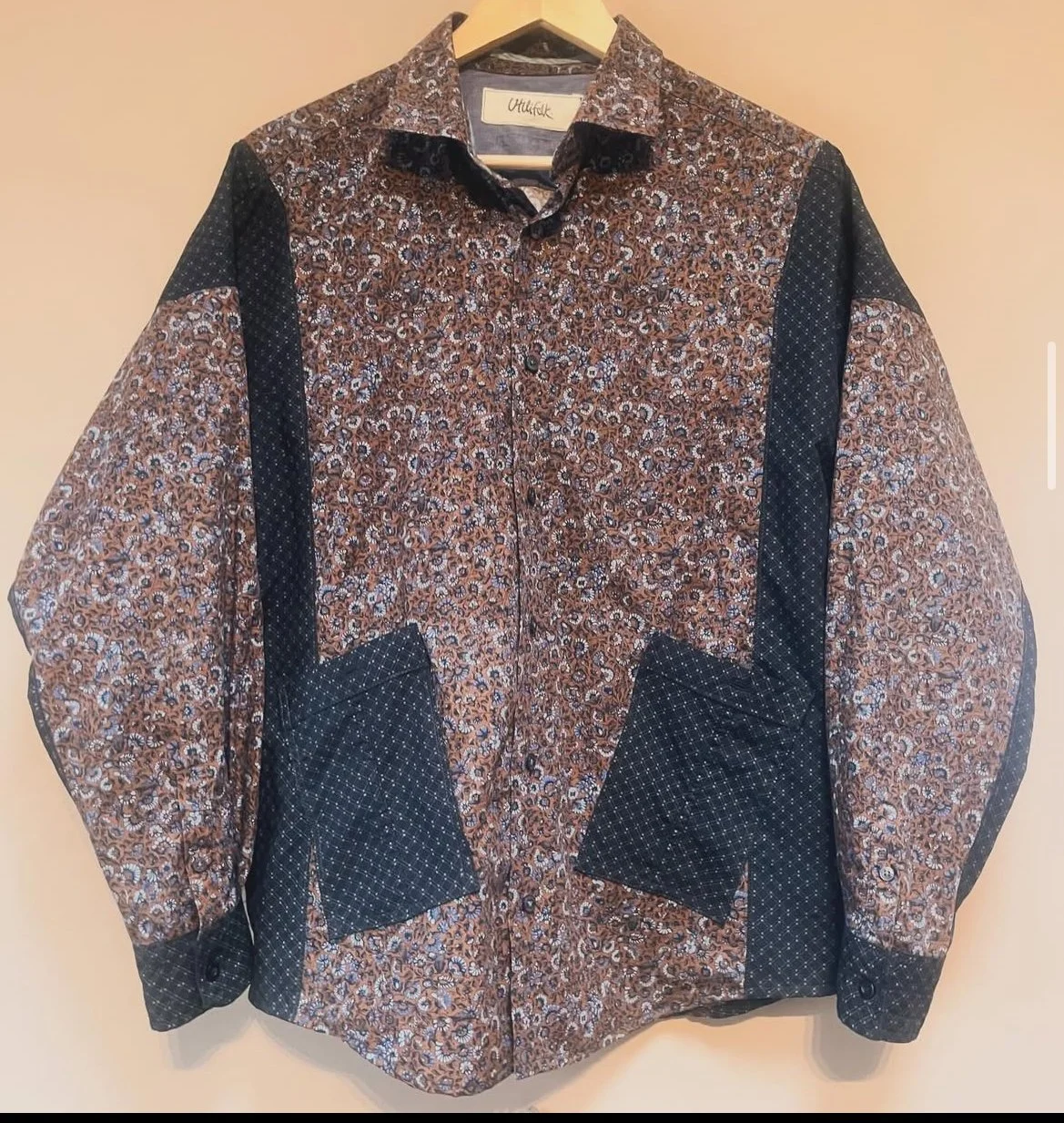 UF 0011 Shirt floral navy (work).jpg