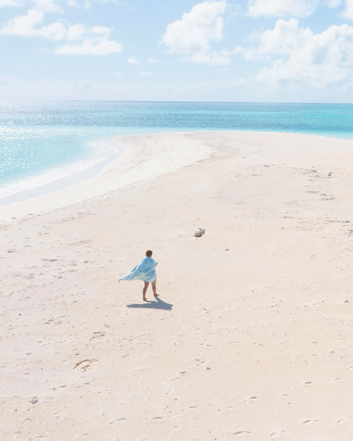 Tau Island, Tonga ✨
La Isla m&aacute;s peque&ntilde;ita 
y linda que he visitado.