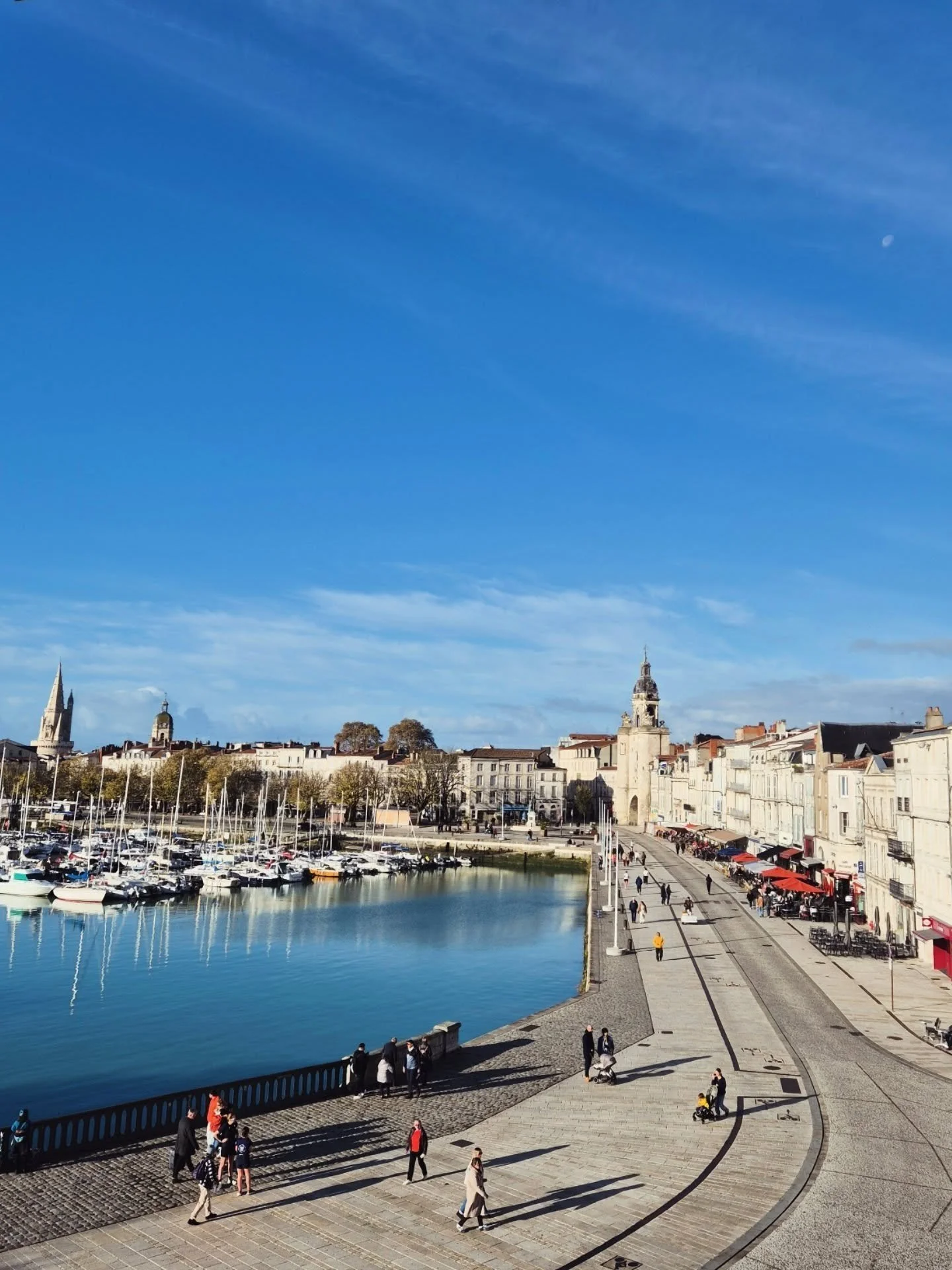 Alors que je laisse infuser ces deux merveilleux jours de workshops de danse avec les talentueux @sylvain_ludovico et @anouklautier, je me questionne sur la mani&egrave;re de faire perdurer cette sensation de pl&eacute;nitude.

Je repense alors &agra