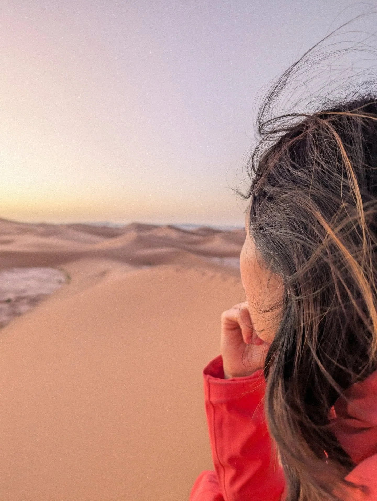 R&Eacute;TROSPECTIVE.

&Agrave; l&rsquo;aube de mes 40 ans, je ressens l&rsquo;envie de partager quelques-unes de mes r&eacute;flexions avec vous 💫

Derni&egrave;rement, j&rsquo;ai fait sauter pas mal de verrous qui me permettent enfin d&rsquo;attei