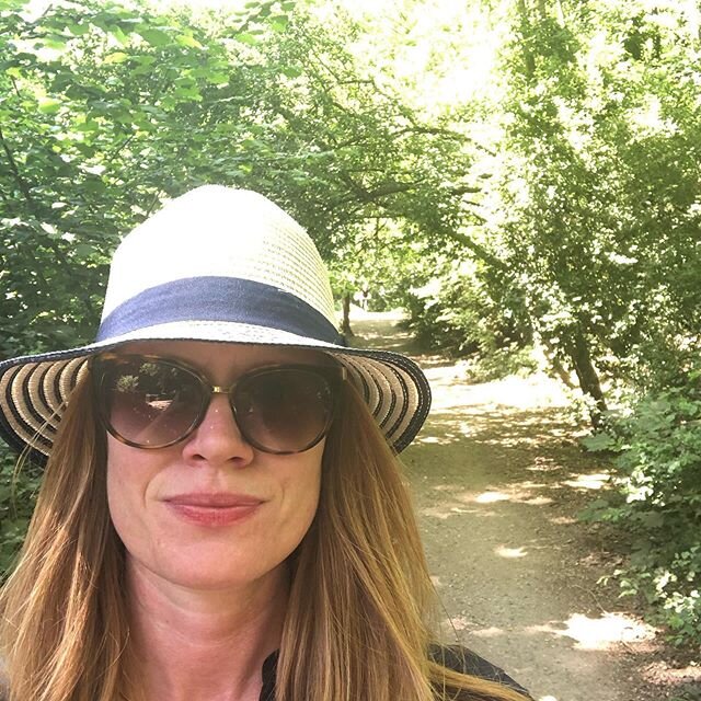 HAPPY 
Today I ventured further afield for the first time since lockdown started. 
Much as I love Hampstead Heath and Waterlow Park a change of scenery was so welcome. 
The Parkland Walk has a special place in my heart and its shady path is perfect f