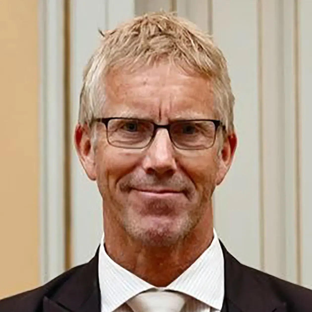 H.E. Svein Baera