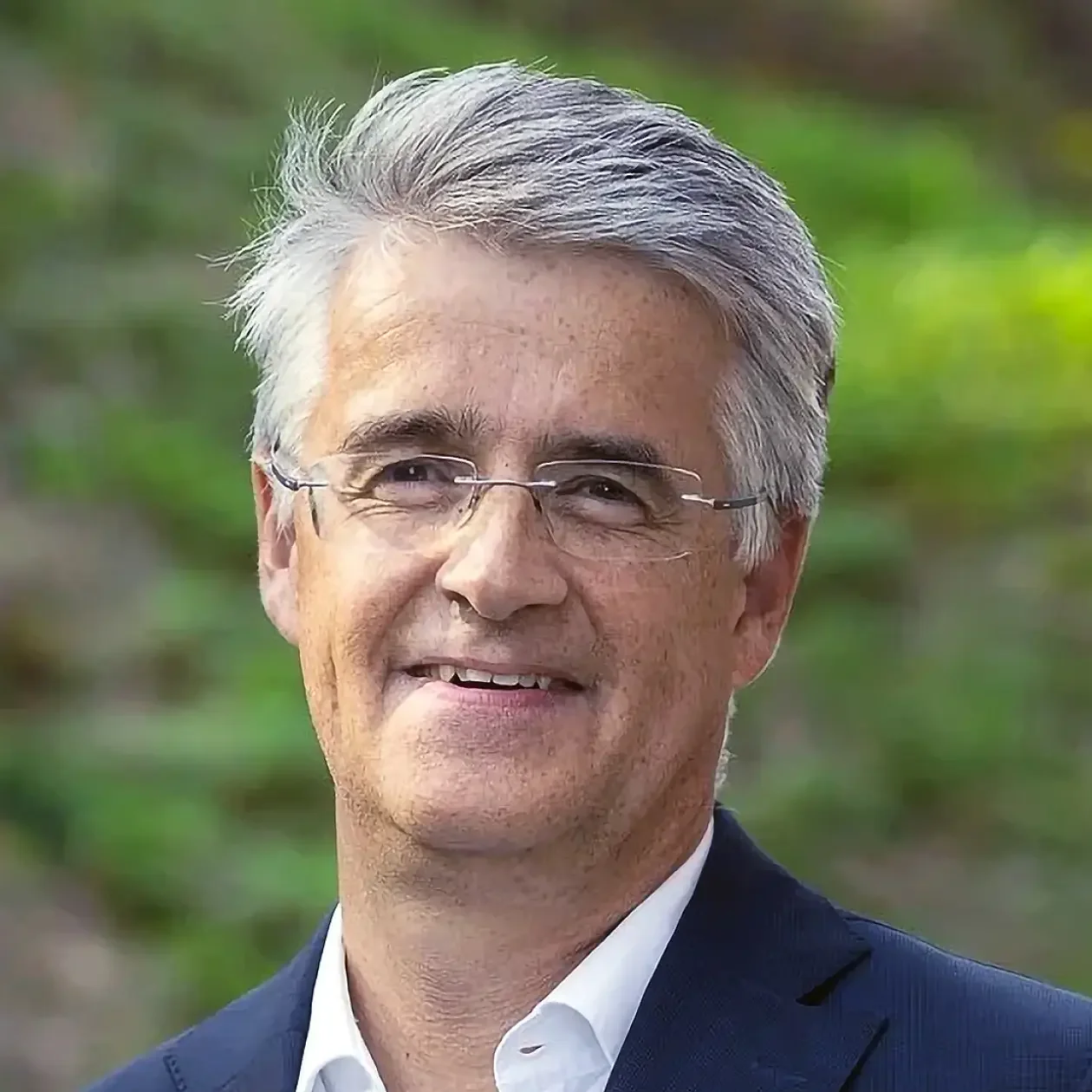 Mr. Erik Sandersen 