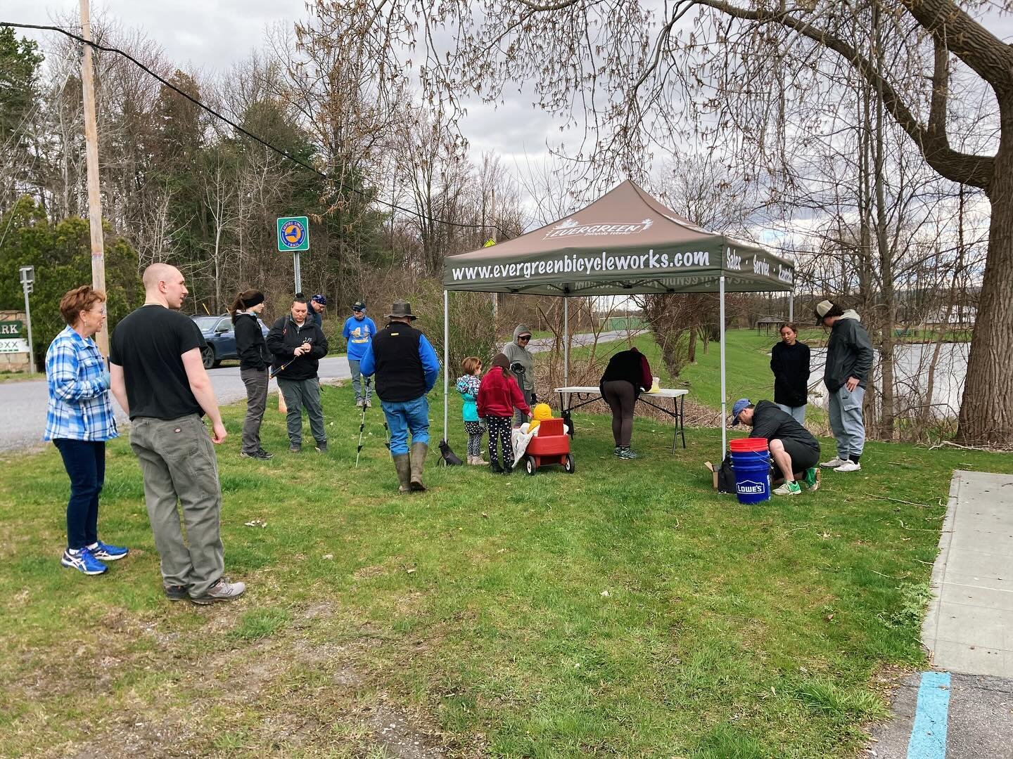 Thank you to everyone who came out this morning for the Fort Edward Old Champlain Canal Clean Sweep that we co-hosted along with Promote Fort Edward (@visitfortedward ) and the Champlain Canalway Trail Working Group (@champlaincanalwaytrail ). This e