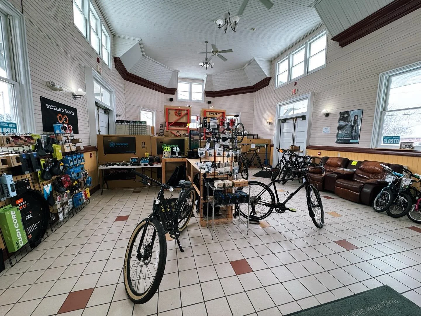 HOURS UPDATE: We will be here into January. Jan 2nd-4th, Jan 9th-11th, Jan 16th-18th, and Jan 23rd-25th. The 25th will be our last day of business. Starting next weekend, all in-stock, full-price merchandise is 40% off. There are still some rental bi