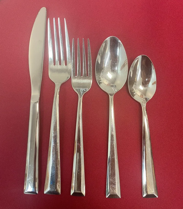 Alto Flatware
