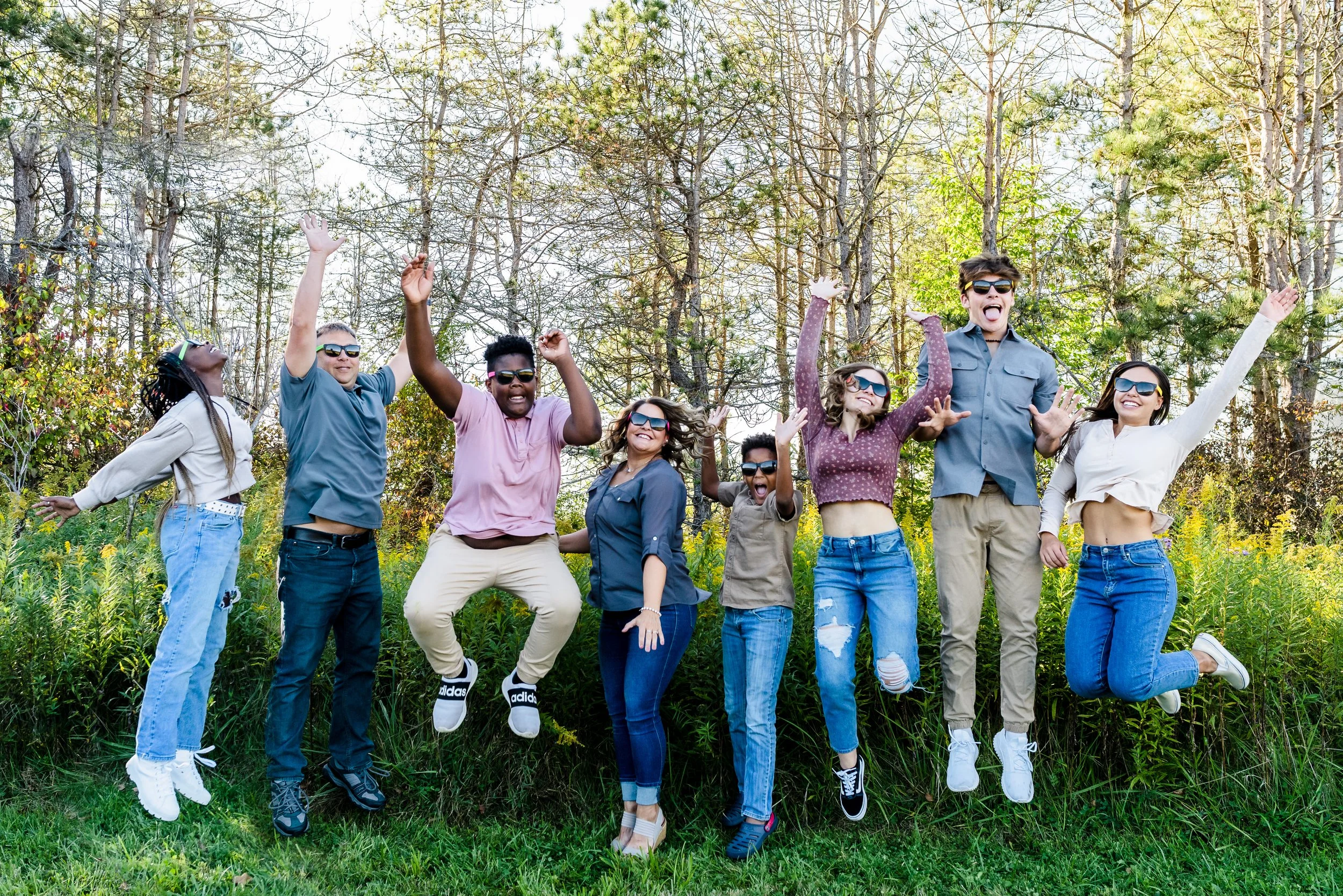 SENIOR PHOTOGRAPHER TEEN PHOTOGRAPHER PORTRAIT PHOTOGRAPHY ERIE PA PITTSBURGH YOUNGSTOWN EDINBORO BUTLER CRANBERRY TWP erie CLEVELAND BUFFALO DUNKIRK JAMESTOWN NY MEADVILLE HARBORCREEK NORTH EAST MCDOWELL GENERAL MCLANE SPORTS PHOTOGRAPHY FAMILY PORT