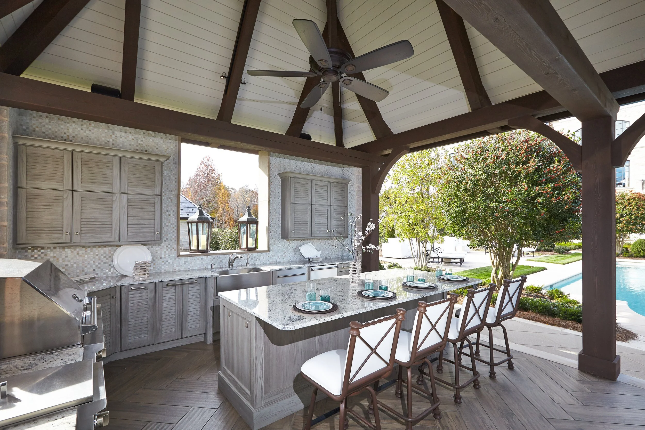 Cabana-with-full-outdoor-kitchen and-wall-cabinets-NatureKast.jpg